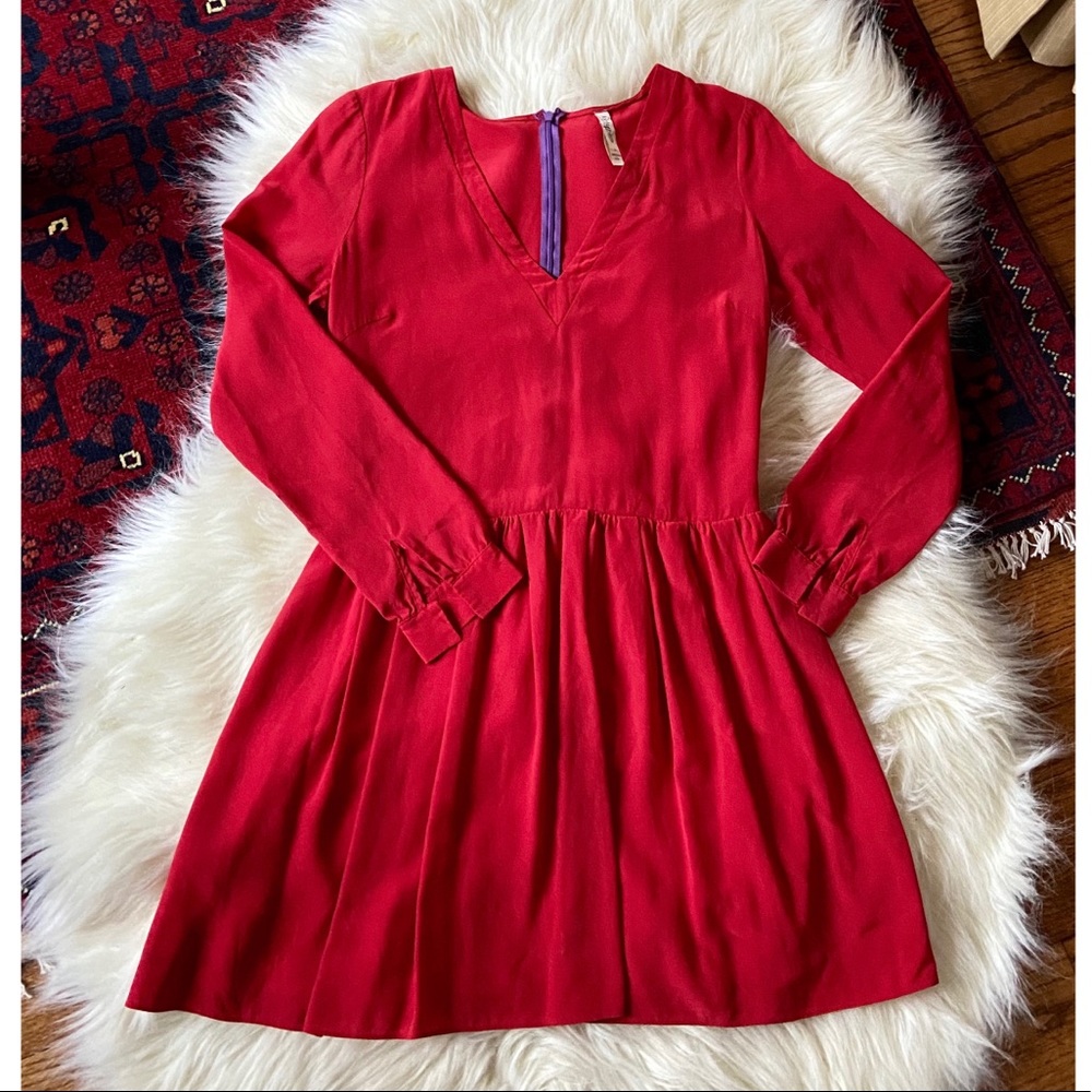 Rory Beca 100% Silk Red Long Sleeve Pleated Dress